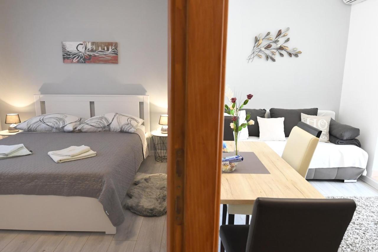 Apartment Karla Zadar Exterior photo